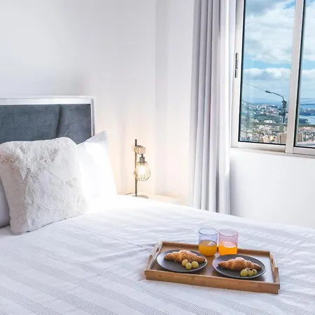 Midnight House By Atlantic Semesterbostad *