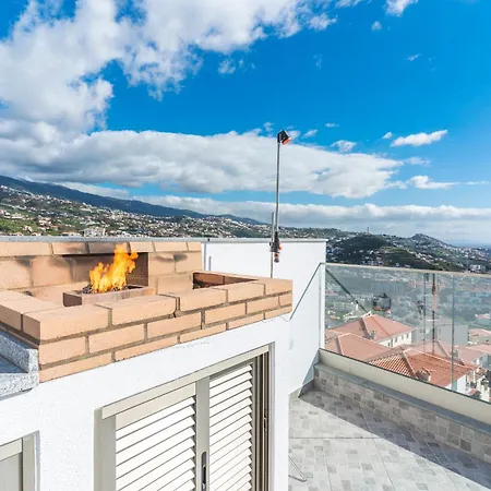 Midnight House By Atlantic Câmara de Lobos