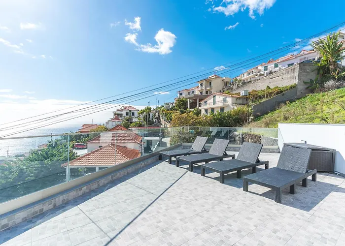 Midnight House By Atlantic Semesterbostad Câmara de Lobos