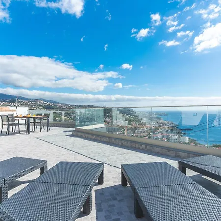 Midnight House By Atlantic * Câmara de Lobos