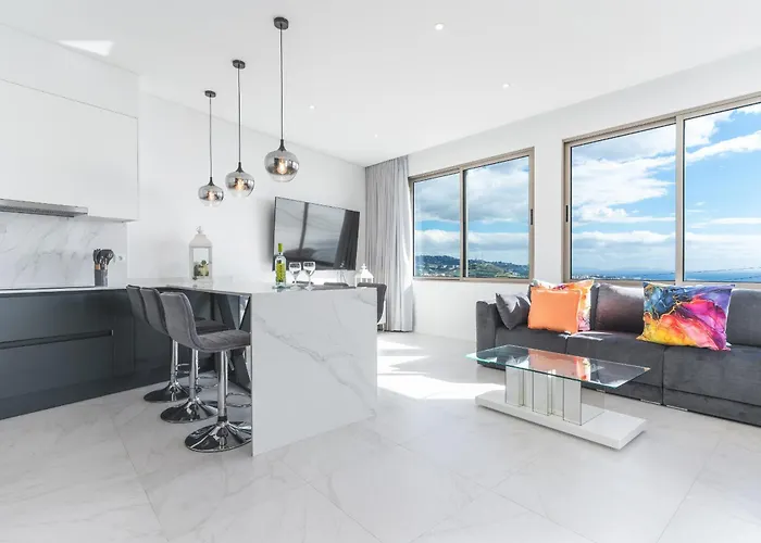 Midnight House By Atlantic * Câmara de Lobos